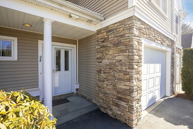 24 Leanne Way 24, Franklin, MA 02038