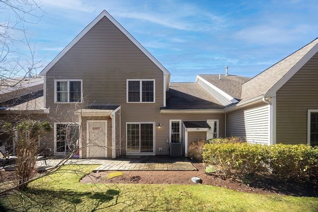 24 Leanne Way 24, Franklin, MA 02038