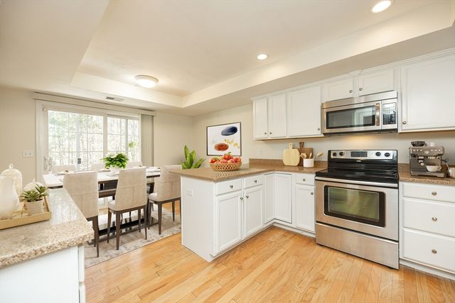 24 Leanne Way 24, Franklin, MA 02038