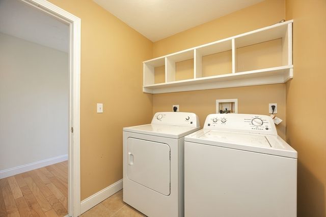 24 Leanne Way 24, Franklin, MA 02038