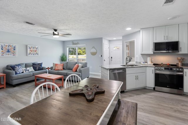 21401 Hilltop Avenue, Panama City Beach, FL 32413