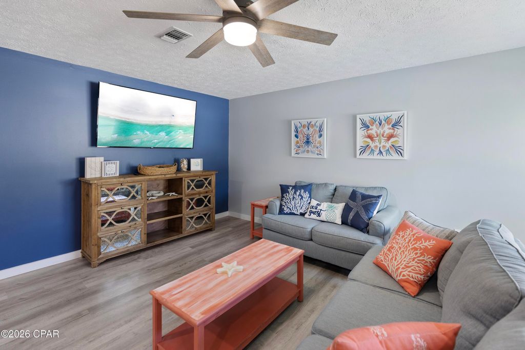 Image 5 of property listing at 21401 Hilltop Avenue, Panama City Beach, FL 32413