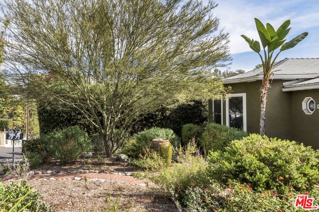 1560 Waldran Avenue, Los Angeles, CA 90041