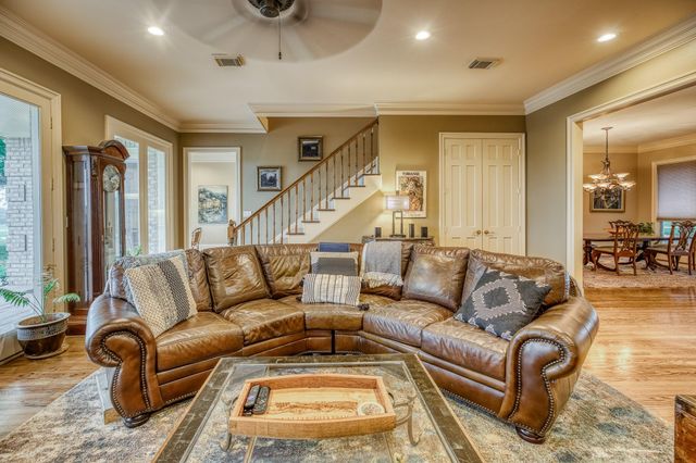 2958 Highway 36 N, Bellville, TX 77418