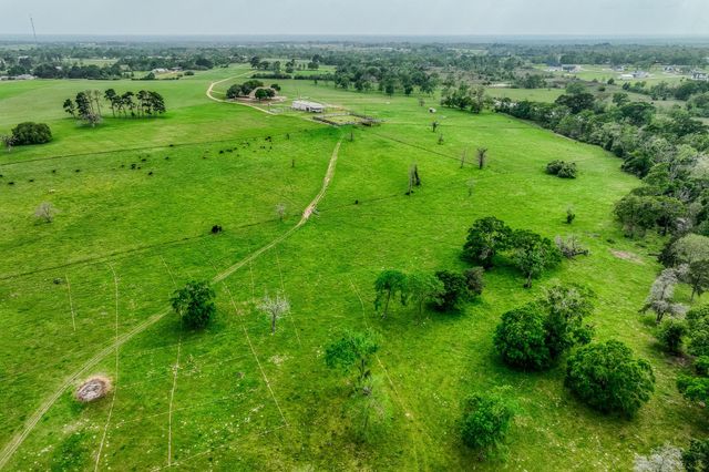 2958 Highway 36 N, Bellville, TX 77418