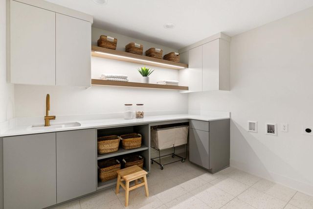 17164 Sunset Trail SW, Prior Lake, MN 55372