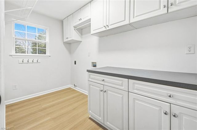 2741 Esplanade CT, Virginia Beach, VA 23456