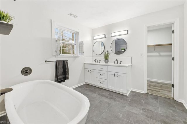 2741 Esplanade CT, Virginia Beach, VA 23456