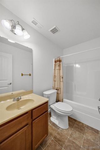 39 Parkville Lane, Festus, MO 63028