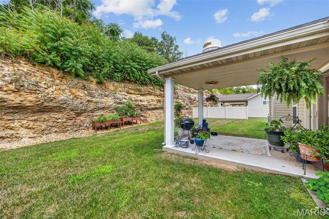 39 Parkville Lane, Festus, MO 63028