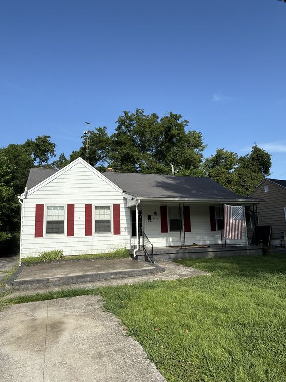 2803 Nelson Dr, Hopkinsville, KY 42240