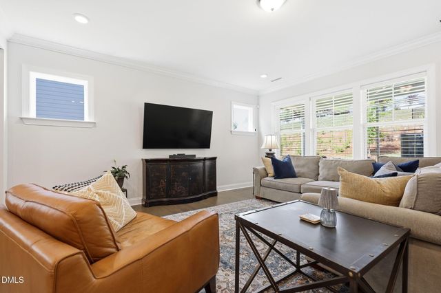 933 Wrights Creek Way, Wake Forest, NC 27587