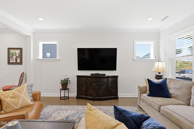 933 Wrights Creek Way, Wake Forest, NC 27587