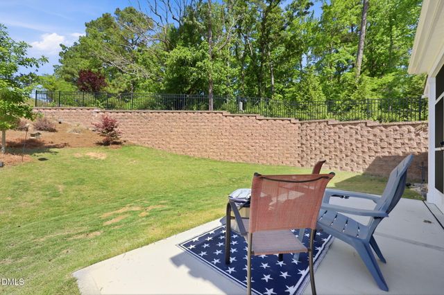 933 Wrights Creek Way, Wake Forest, NC 27587