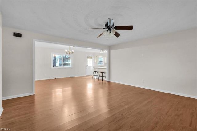 2704 Fincham CT, Chesapeake, VA 23324