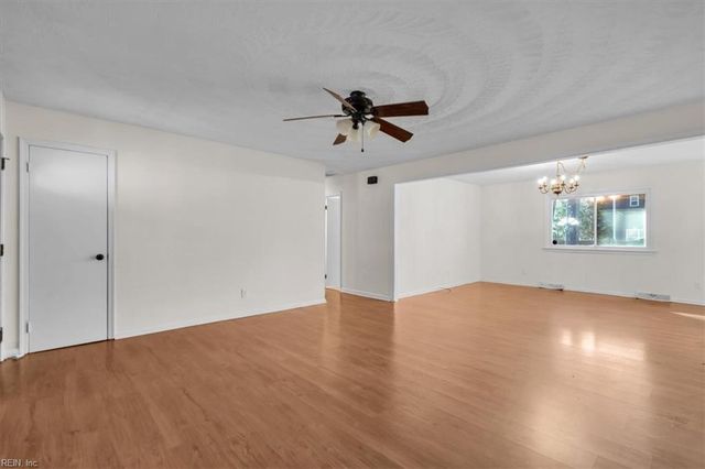 2704 Fincham CT, Chesapeake, VA 23324