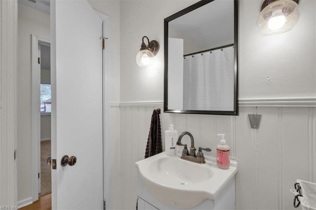 2704 Fincham CT, Chesapeake, VA 23324