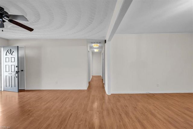 2704 Fincham CT, Chesapeake, VA 23324