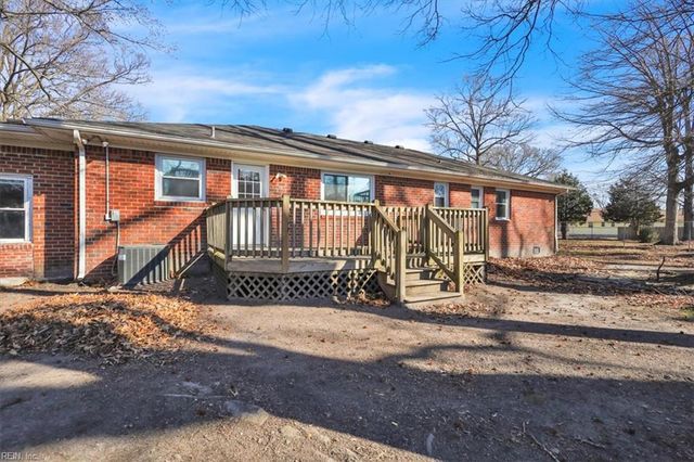 2704 Fincham CT, Chesapeake, VA 23324