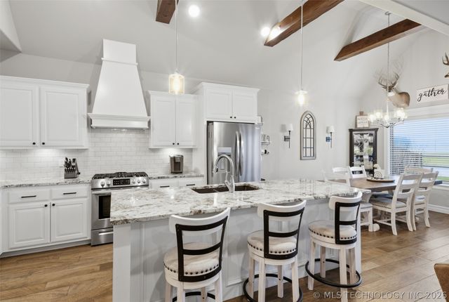13212 E 137th Street N, Collinsville, OK 74021