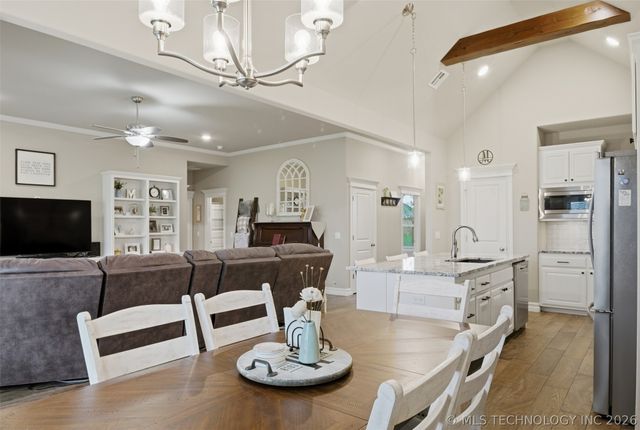 13212 E 137th Street N, Collinsville, OK 74021