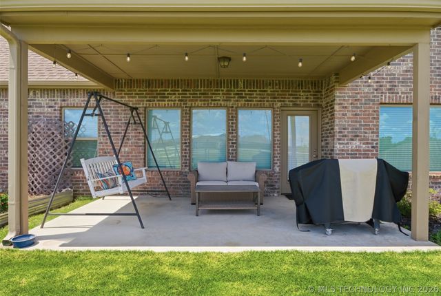 13212 E 137th Street N, Collinsville, OK 74021