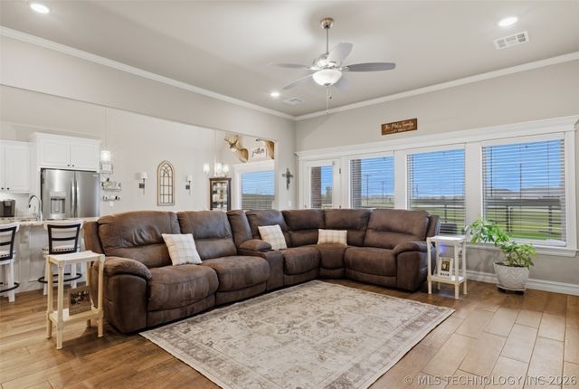 13212 E 137th Street N, Collinsville, OK 74021