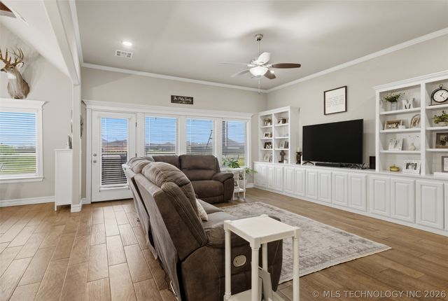 13212 E 137th Street N, Collinsville, OK 74021