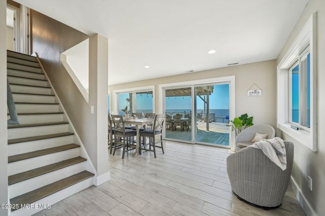 27 S Beach Drive, Cape May Court House, NJ 08210