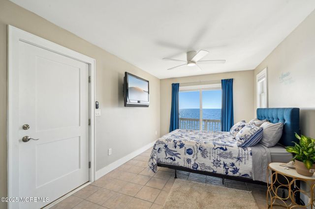 27 S Beach Drive, Cape May Court House, NJ 08210