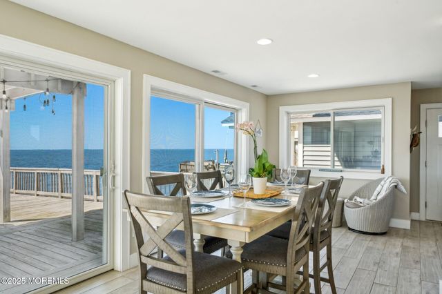 27 S Beach Drive, Cape May Court House, NJ 08210