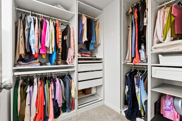 343 Summit Circle Summit Circle 343, Lombard, IL 60148