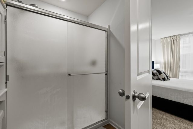 343 Summit Circle Summit Circle 343, Lombard, IL 60148