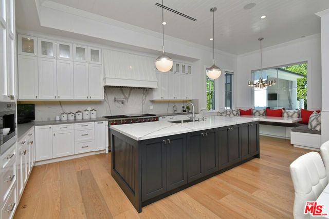 17201 Mccormick Street, Encino (los Angeles), CA 91316