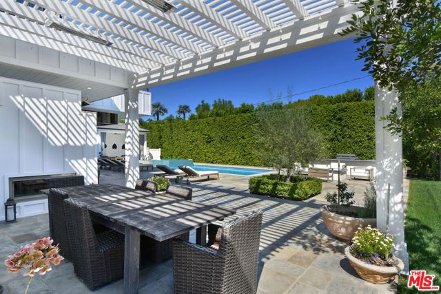 17201 Mccormick Street, Encino (los Angeles), CA 91316