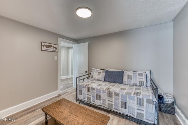 176 Crescent Drive, Bristol, VA 24201