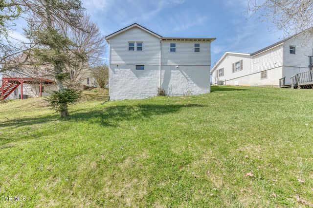 176 Crescent Drive, Bristol, VA 24201