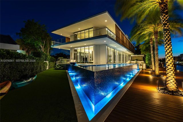 13390 Biscayne Bay Drive, North Miami, FL 33181