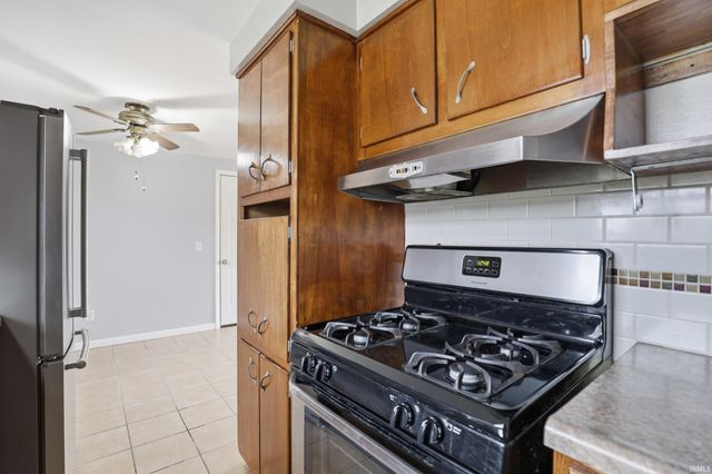 1706 N Tyland Boulevard, New Haven, IN 46774