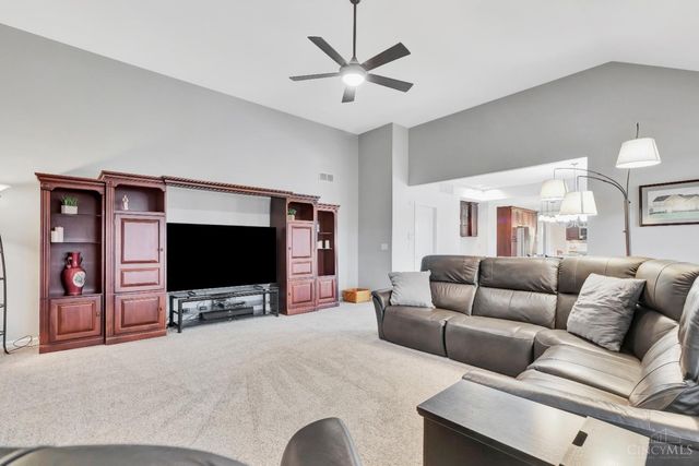 6790 Parklake Drive, Mason, OH 45040