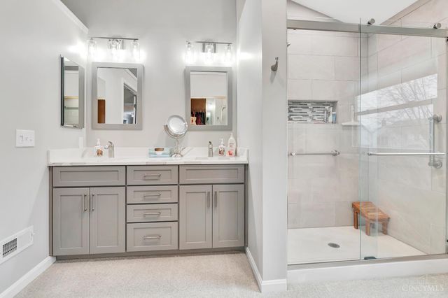 6790 Parklake Drive, Mason, OH 45040