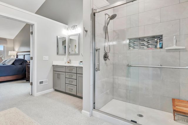 6790 Parklake Drive, Mason, OH 45040