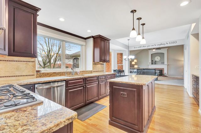 6790 Parklake Drive, Mason, OH 45040