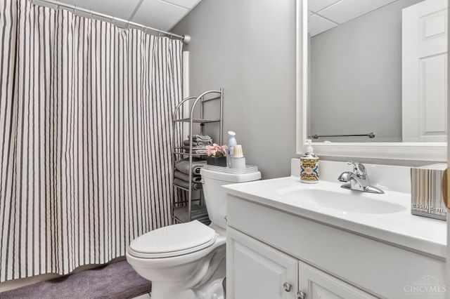 6790 Parklake Drive, Mason, OH 45040