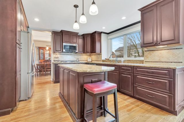 6790 Parklake Drive, Mason, OH 45040