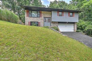 22126 Pinebrook Drive Drive, Bristol, VA 24202