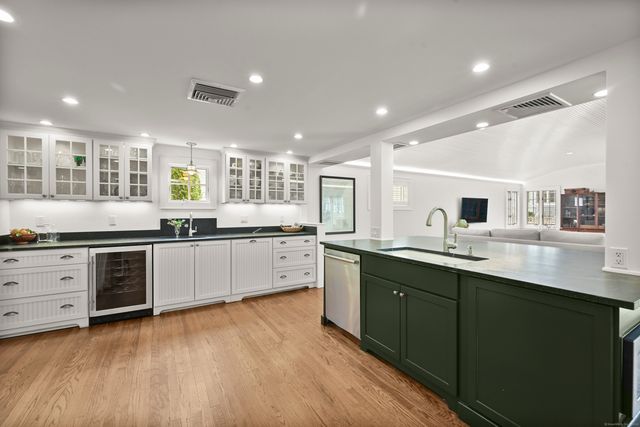 104 Roton Avenue, Norwalk, CT 06853