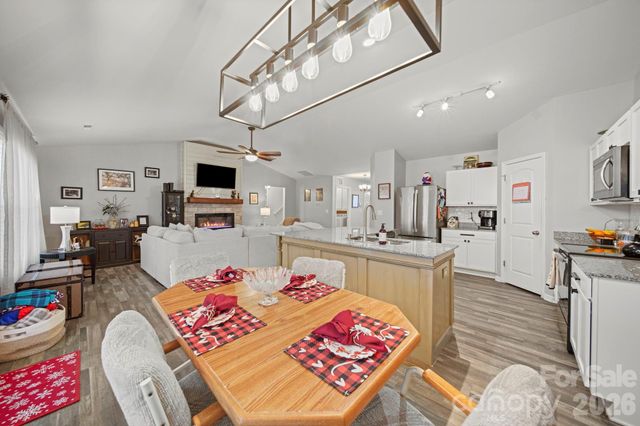 1456 Amberlight Circle, Salisbury, NC 28144