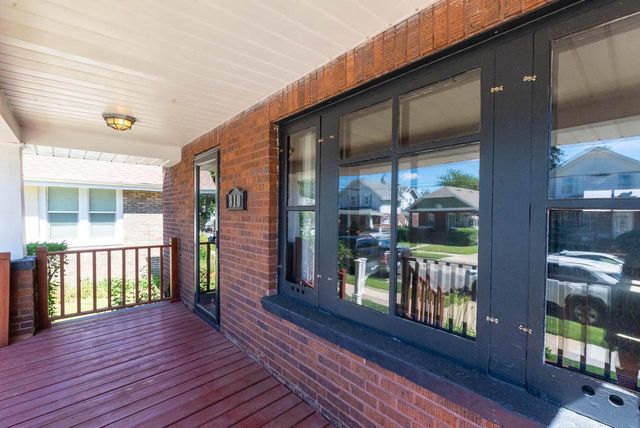 810 73rd STREET, Kenosha, WI 53143