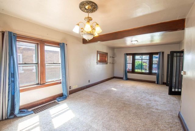 810 73rd STREET, Kenosha, WI 53143